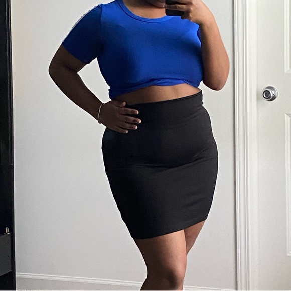 💜30% off sale💜 Windsor | Black bodycon skirt - Picture 3 of 6